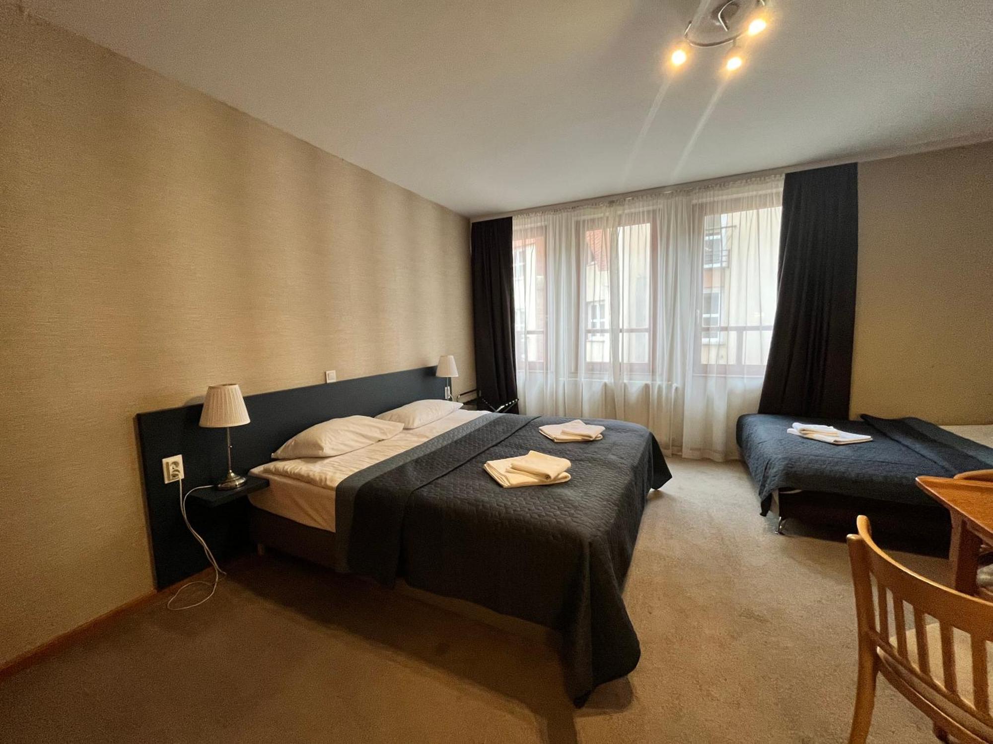 Corvin Apartahotel *